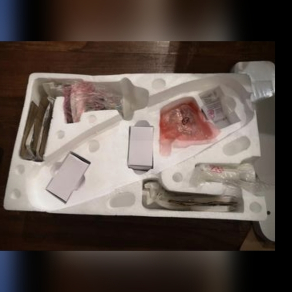 Harbour breeze 44 inch fan fixture. New in box, with lifetime warranty. - Picture 4 of 8